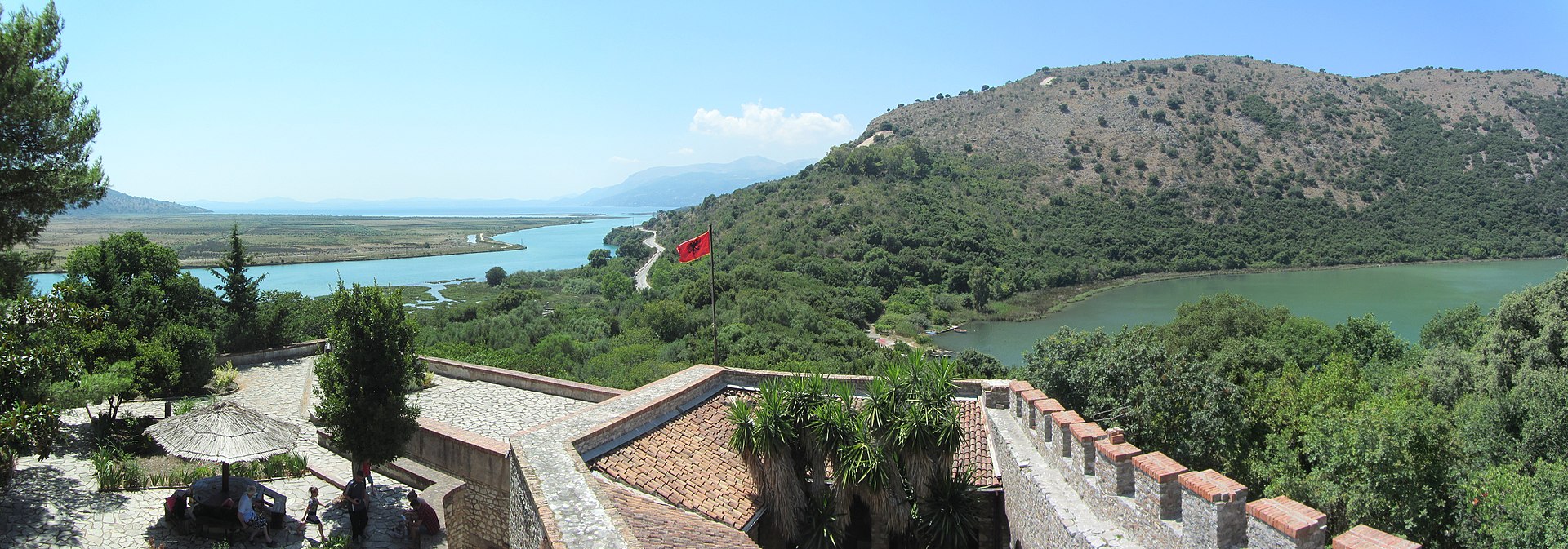 1920px-Butrint_Panorama